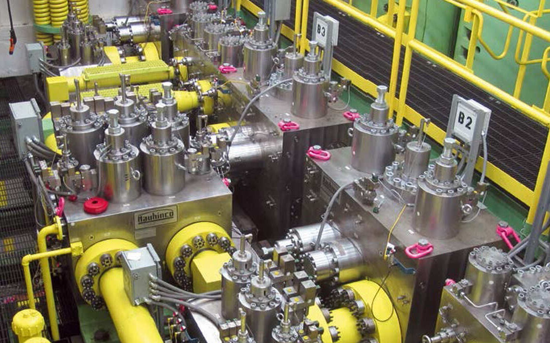 Spezialist für wasserhydraulische Systeme schafft durchgängige CAD/CAM-Prozesskette bis an die Maschine